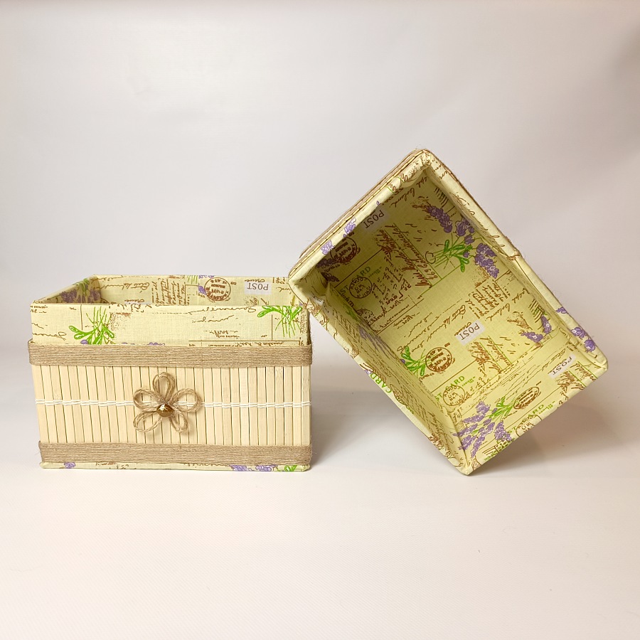 Sada košíků z bambusu a levandulové látky